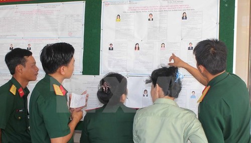 Ba Ria-Vung Tau holds early election at sea - ảnh 1
